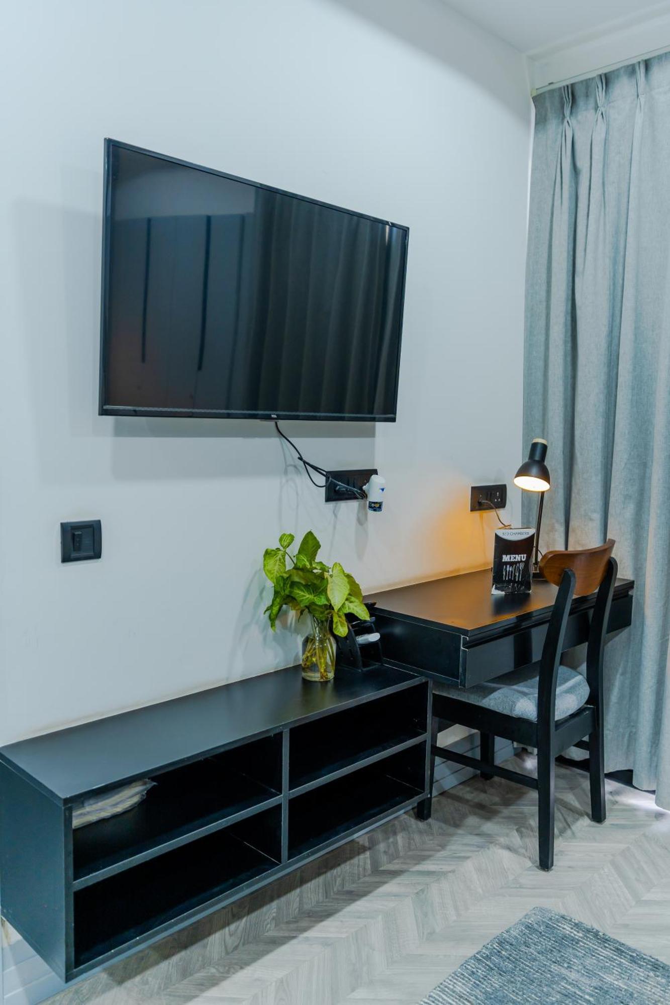 Bedchambers Luxury Apartment Near Golf Course Road Gurgaon Luaran gambar