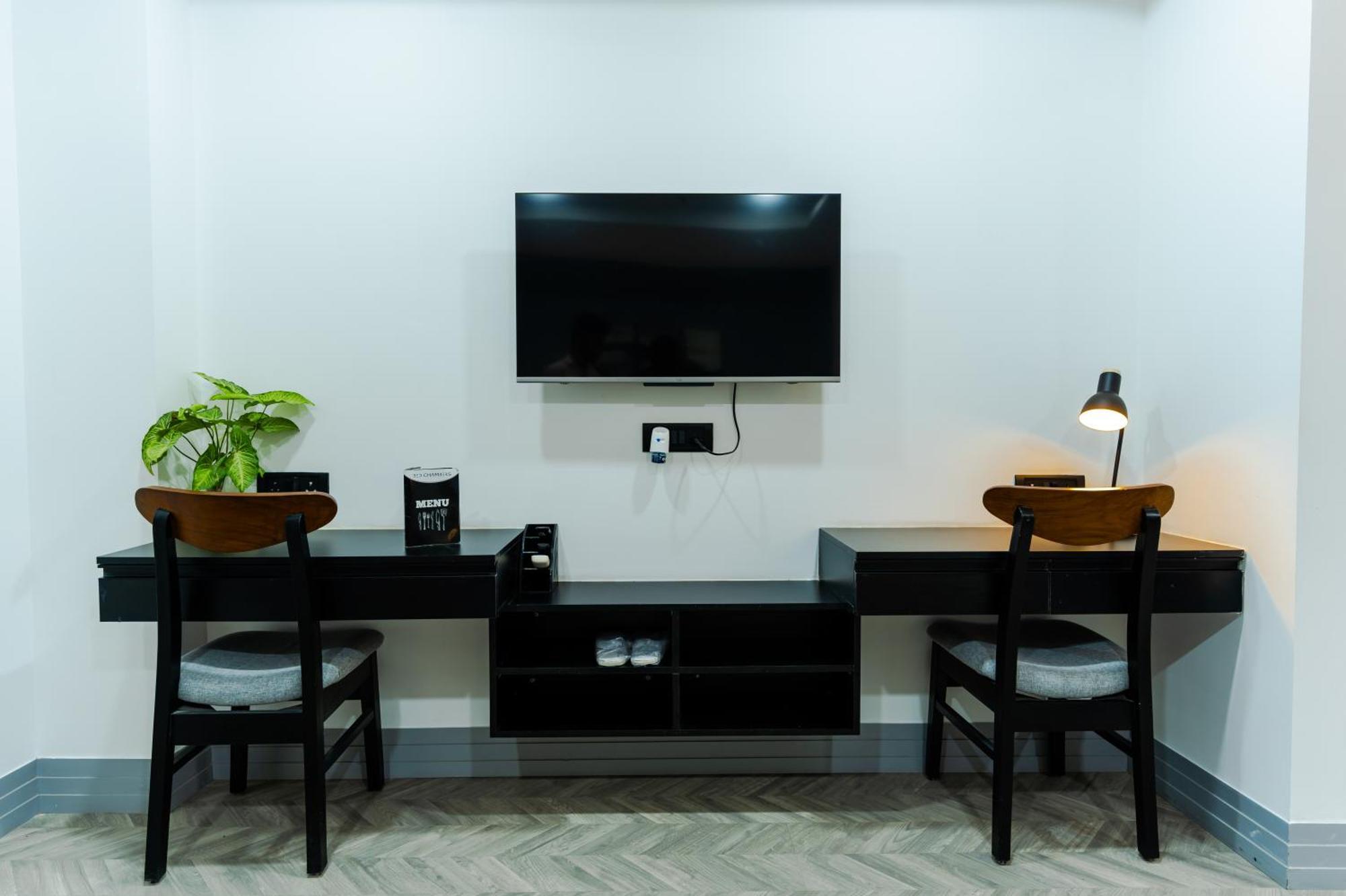 Bedchambers Luxury Apartment Near Golf Course Road Gurgaon Luaran gambar