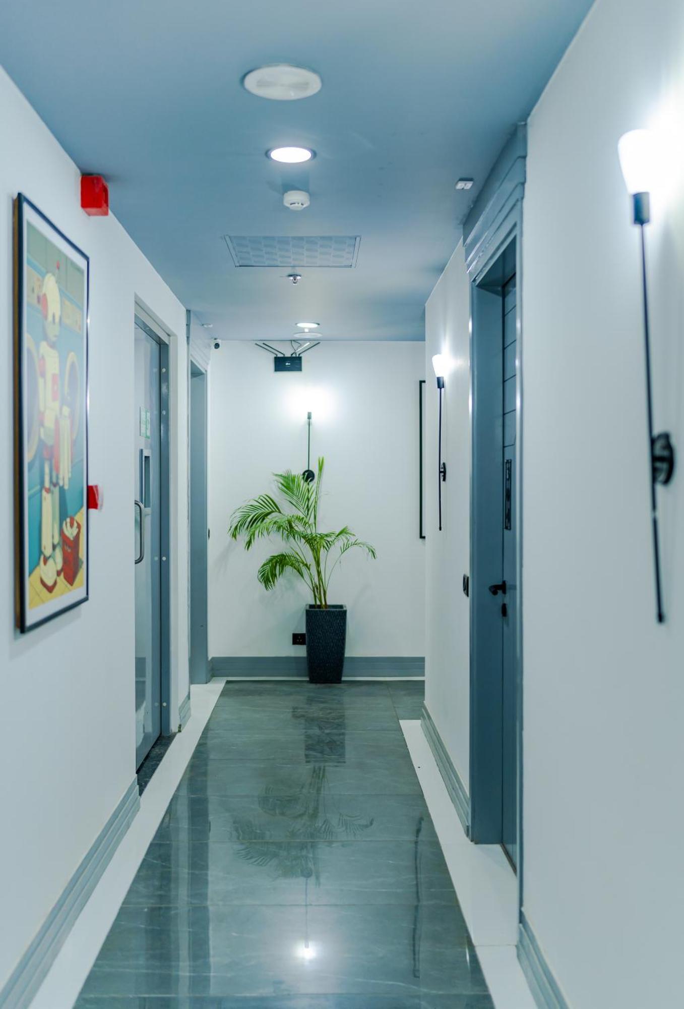 Bedchambers Luxury Apartment Near Golf Course Road Gurgaon Luaran gambar