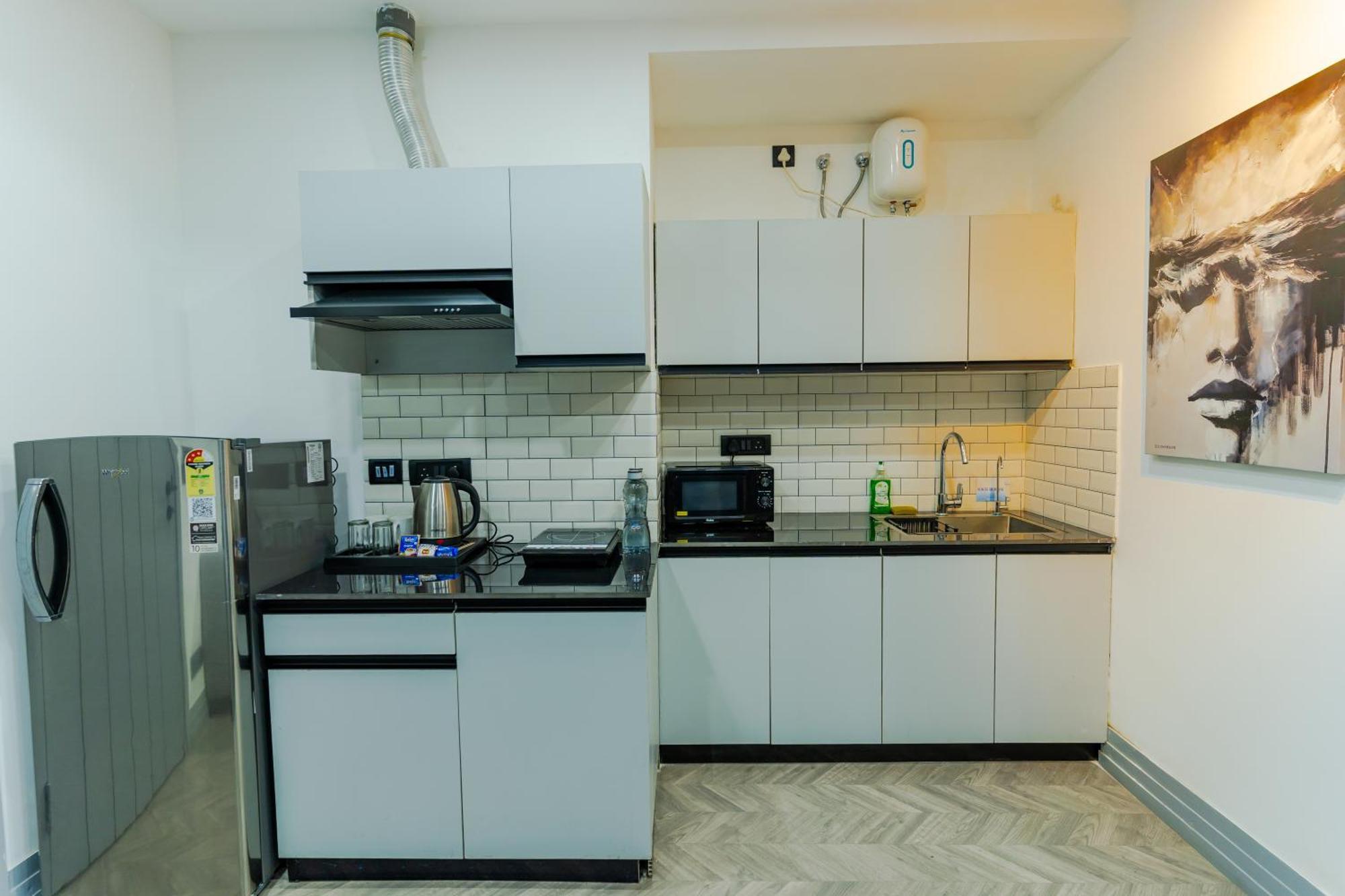 Bedchambers Luxury Apartment Near Golf Course Road Gurgaon Luaran gambar